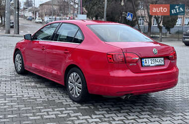 Седан Volkswagen Jetta 2013 в Радомишлі