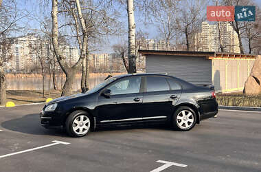 Седан Volkswagen Jetta 2008 в Киеве