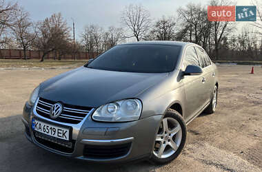 Седан Volkswagen Jetta 2006 в Киеве