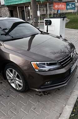 Седан Volkswagen Jetta 2015 в 