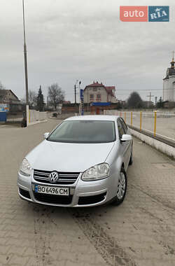 Седан Volkswagen Jetta 2005 в Бучаче