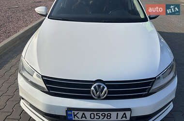 Седан Volkswagen Jetta 2016 в Киеве