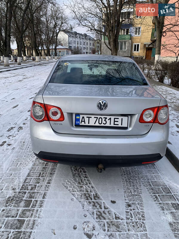 Седан Volkswagen Jetta 2006 в Снятине