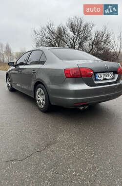 Седан Volkswagen Jetta 2012 в Києві