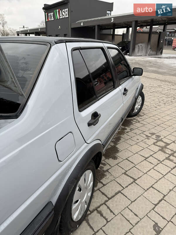 Седан Volkswagen Jetta 1988 в Дрогобыче