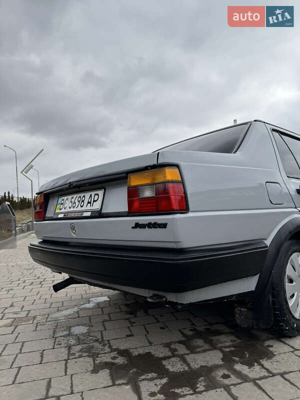 Седан Volkswagen Jetta 1988 в Дрогобыче