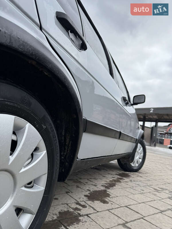 Седан Volkswagen Jetta 1988 в Дрогобыче