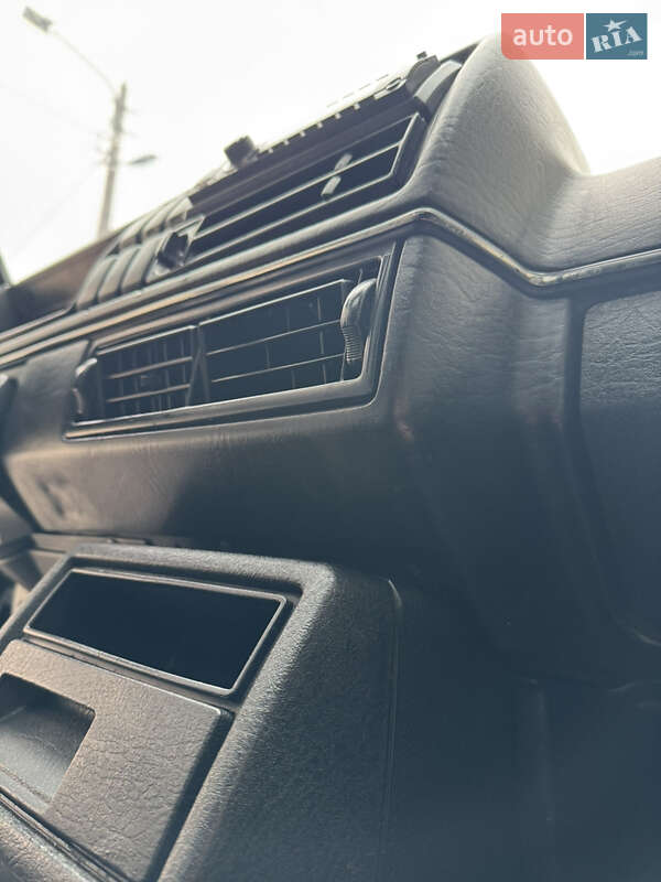Седан Volkswagen Jetta 1988 в Дрогобыче