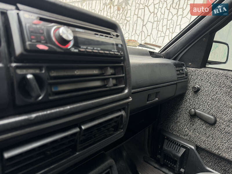 Седан Volkswagen Jetta 1988 в Дрогобыче