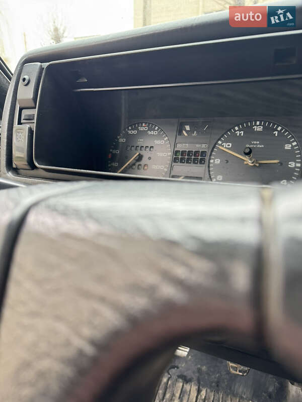 Седан Volkswagen Jetta 1988 в Дрогобыче