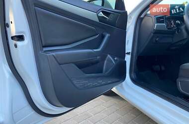 Седан Volkswagen Jetta 2018 в 