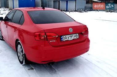 Седан Volkswagen Jetta 2012 в Кременчуці