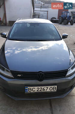 Седан Volkswagen Jetta 2012 в Жовкве