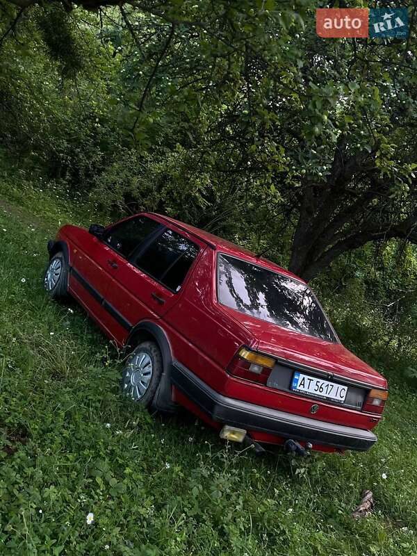 Седан Volkswagen Jetta 1988 в Рогатине