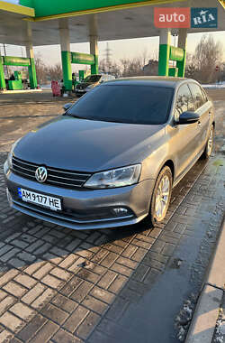 Седан Volkswagen Jetta 2016 в Житомирі