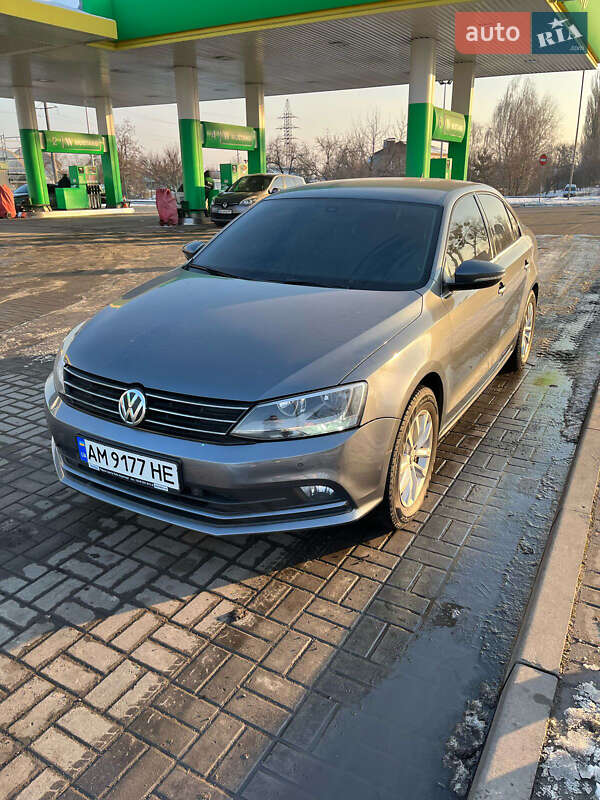 Седан Volkswagen Jetta 2016 в Житомирі фото 8 Седан Volkswagen Jetta 2016 в Житомирі