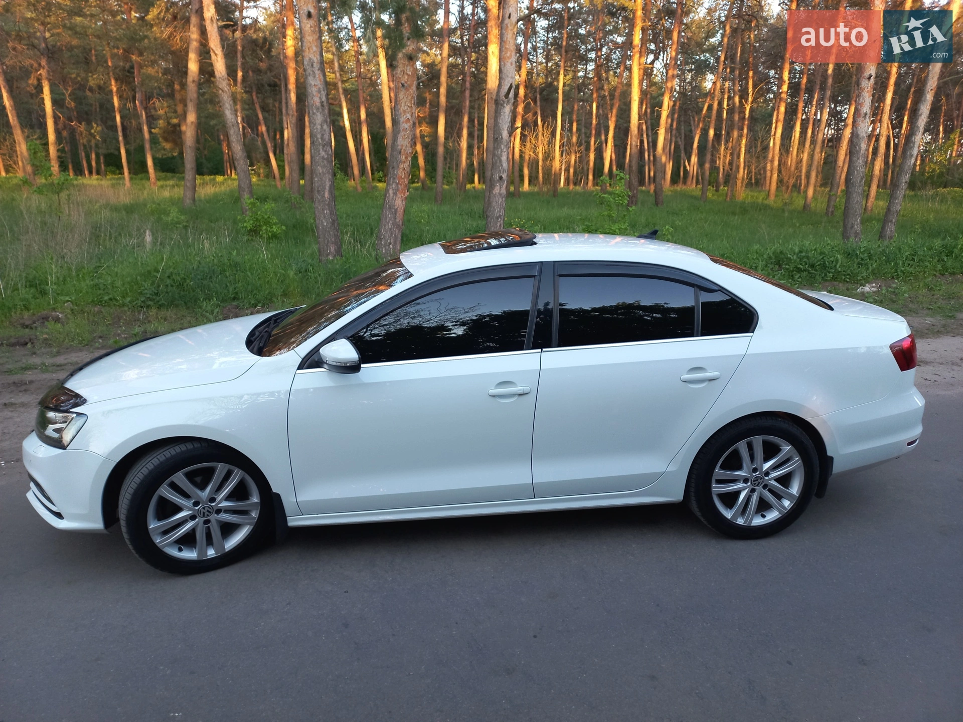 Volkswagen Jetta 2014 VIN WVWZZZ16ZFM011850 фото оголошення 3 з 23