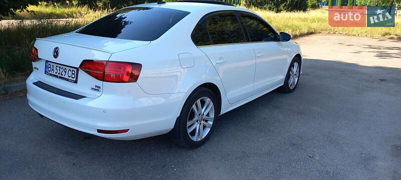 Седан Volkswagen Jetta 2014 в Кропивницком