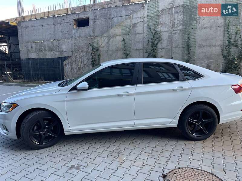 Седан Volkswagen Jetta 2018 в Хмельницькому