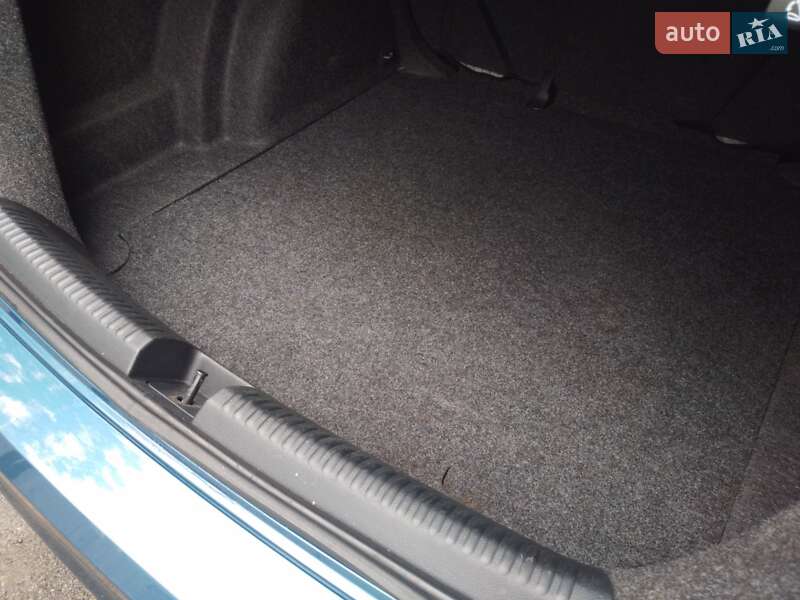 Седан Volkswagen Jetta 2014 в Чернигове