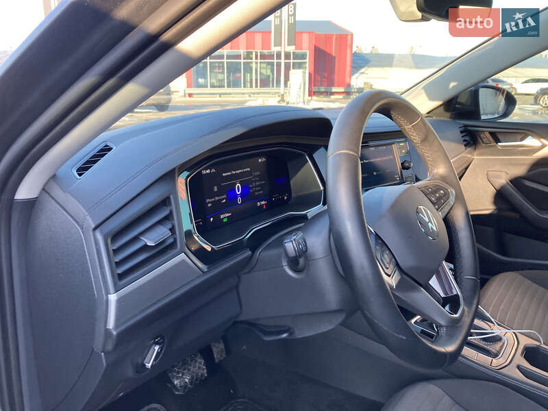 Седан Volkswagen Jetta 2022 в Киеве