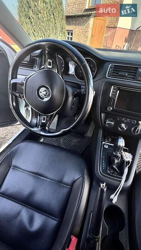 Седан Volkswagen Jetta 2016 в Пустомытах фото 3 Седан Volkswagen Jetta 2016 в Пустомытах