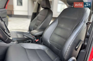 Седан Volkswagen Jetta 2013 в Львове