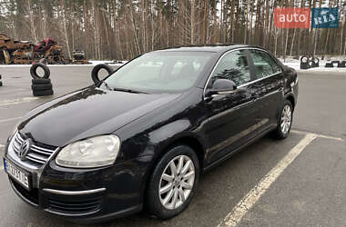 Седан Volkswagen Jetta 2006 в Ірпені