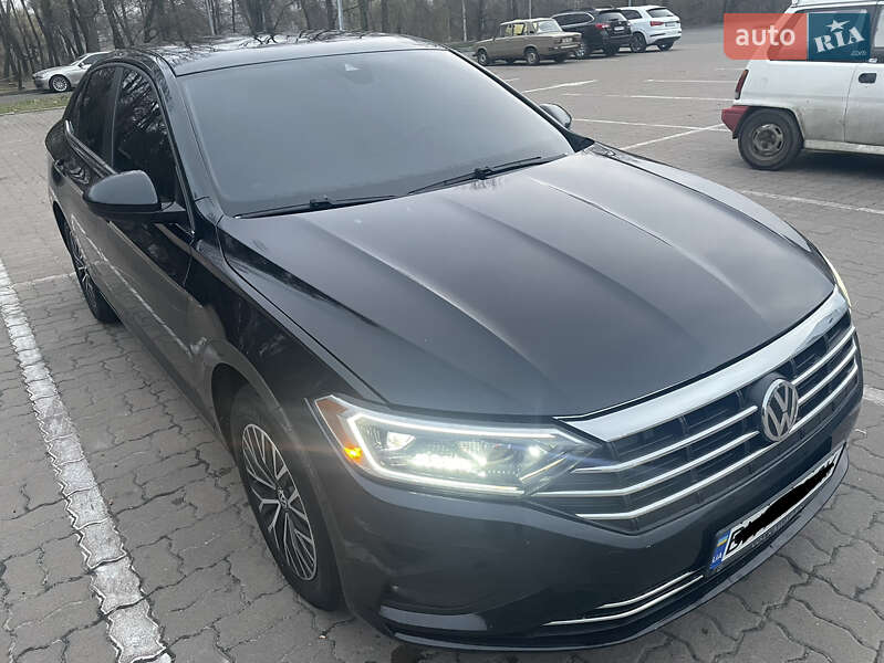 Седан Volkswagen Jetta 2018 в Сумах
