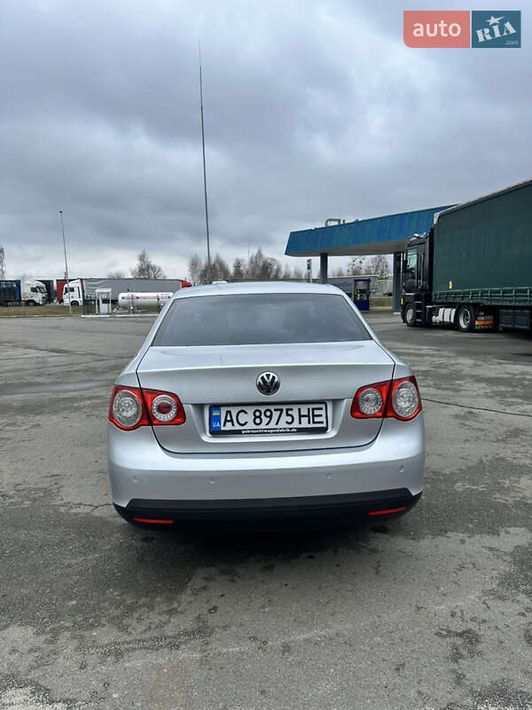 Седан Volkswagen Jetta 2008 в Ратным