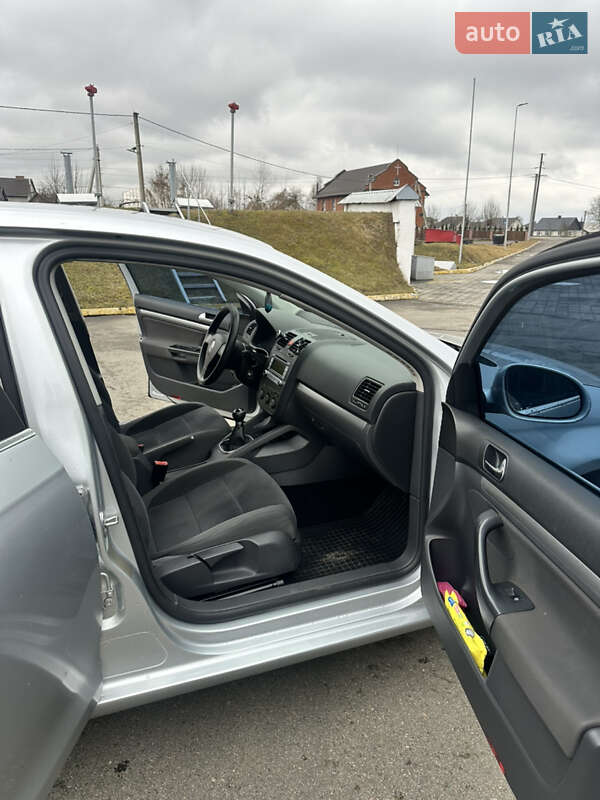 Седан Volkswagen Jetta 2008 в Ратным