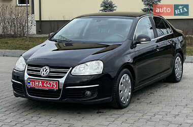 Седан Volkswagen Jetta 2008 в Рожище