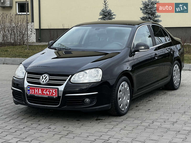 Седан Volkswagen Jetta 2008 в Рожище