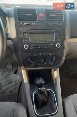 Седан Volkswagen Jetta 2006 в 