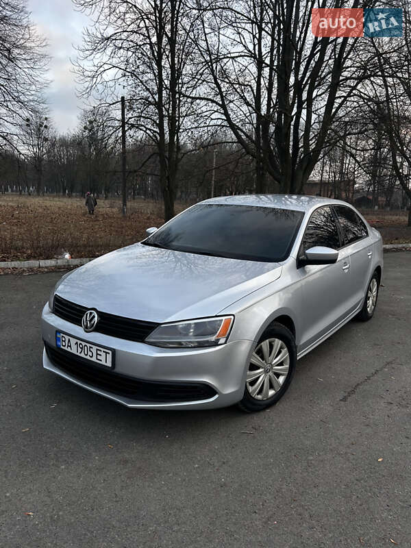 Седан Volkswagen Jetta 2014 в 