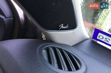 Седан Volkswagen Jetta 2014 в Львове