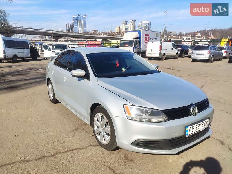 Volkswagen Jetta 2011
