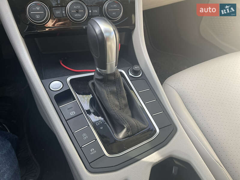 Седан Volkswagen Jetta 2019 в Кривому Розі