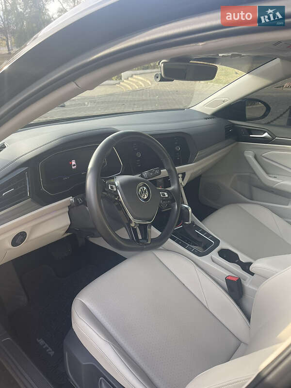 Седан Volkswagen Jetta 2019 в Кривому Розі