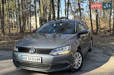 Седан Volkswagen Jetta 2014 в Глухове