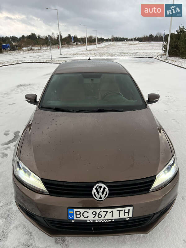 Седан Volkswagen Jetta 2013 в Львові фото 2 Седан Volkswagen Jetta 2013 в Львові