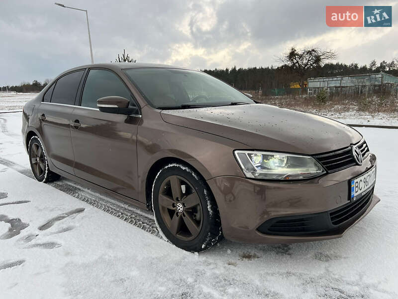 Седан Volkswagen Jetta 2013 в Львові фото 6 Седан Volkswagen Jetta 2013 в Львові