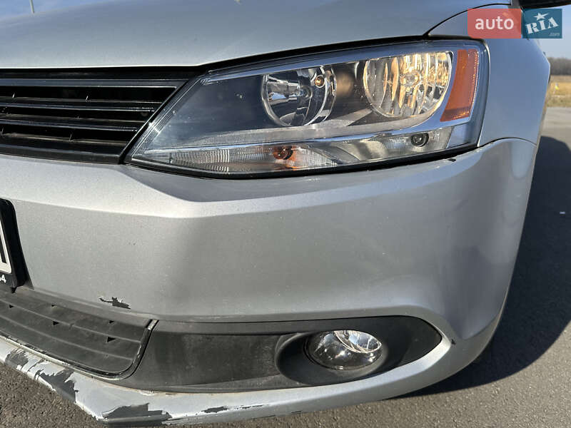 Седан Volkswagen Jetta 2013 в Смеле