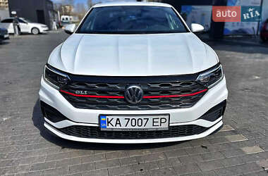 Седан Volkswagen Jetta 2019 в Киеве