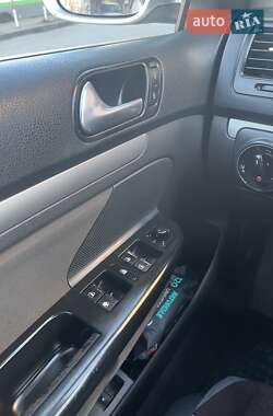Седан Volkswagen Jetta 2005 в 