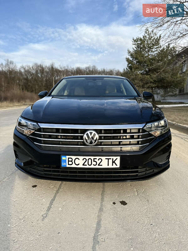 Седан Volkswagen Jetta 2018 в Львові
