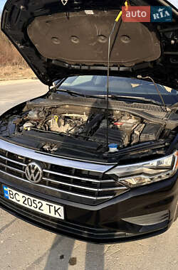 Седан Volkswagen Jetta 2018 в 