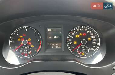 Седан Volkswagen Jetta 2011 в 