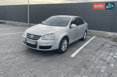 Седан Volkswagen Jetta 2010 в Миколаєві