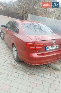Седан Volkswagen Jetta 2015 в 